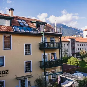 Riedz Innsbruck- Zentrales Apartmenthaus Mit Gruener Oase Apartment Innsbruck