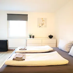 cozy-and-modern-city-apartment-near-residence.com-bavaria.com/