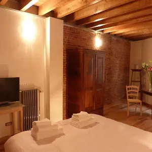 L'auberge De L'éclipse , Bruxelles Belgio