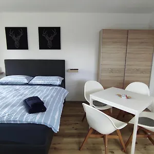 ferienwohnung-mit-blick-in-den-bayrischen-wald-oberhalb.com-bavaria.com/