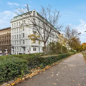 Limehome Rossauer Laende Апартаменты